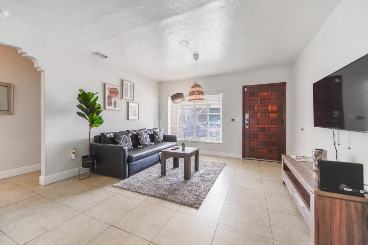 Villa Amazing 3Br House 5 Minutes From Marlins Park Miami Esterno foto