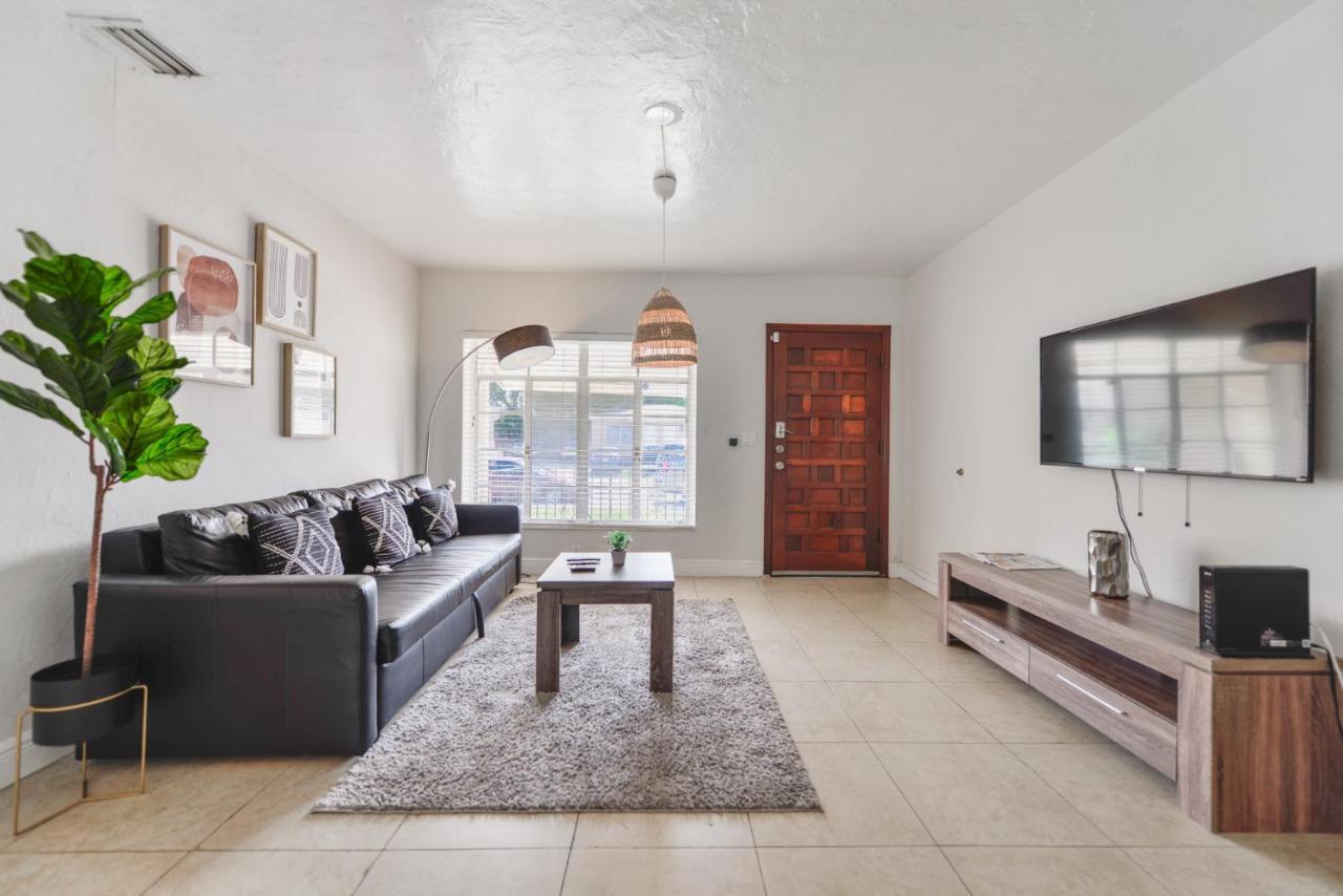 Villa Amazing 3Br House 5 Minutes From Marlins Park Miami Esterno foto